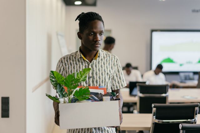How to Write a Resignation Letter in Kenya (With Templates)